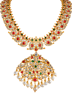 An antoque necklace